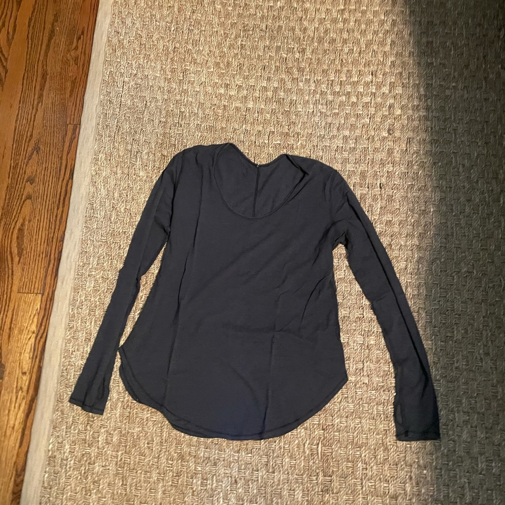 LuluLemon Athletica top size 8 in gray-blue